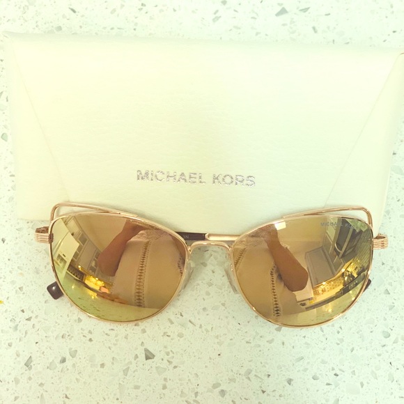 Sunglasses - Picture 1 of 1